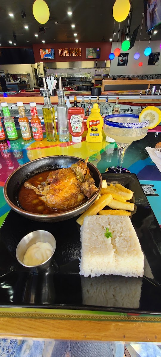 Morenas Latin Bar & Grill-9